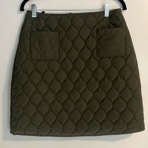 Alp N Rock Kiko Quilted Skirt. Size M. Never been worn. Front pockets.